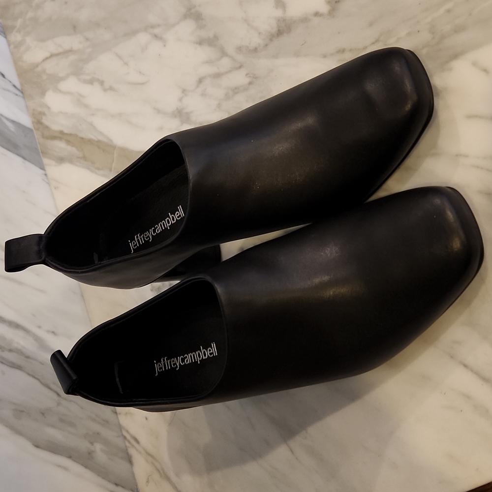 Jeffrey Campbell basically snip bootie Size 8.5